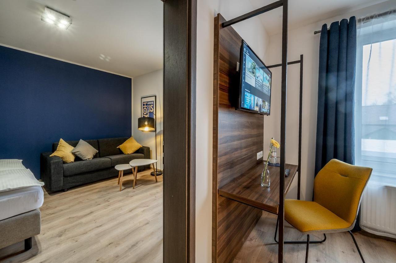 Hotel Zu Freunden ฮัมม์ ภายนอก รูปภาพ