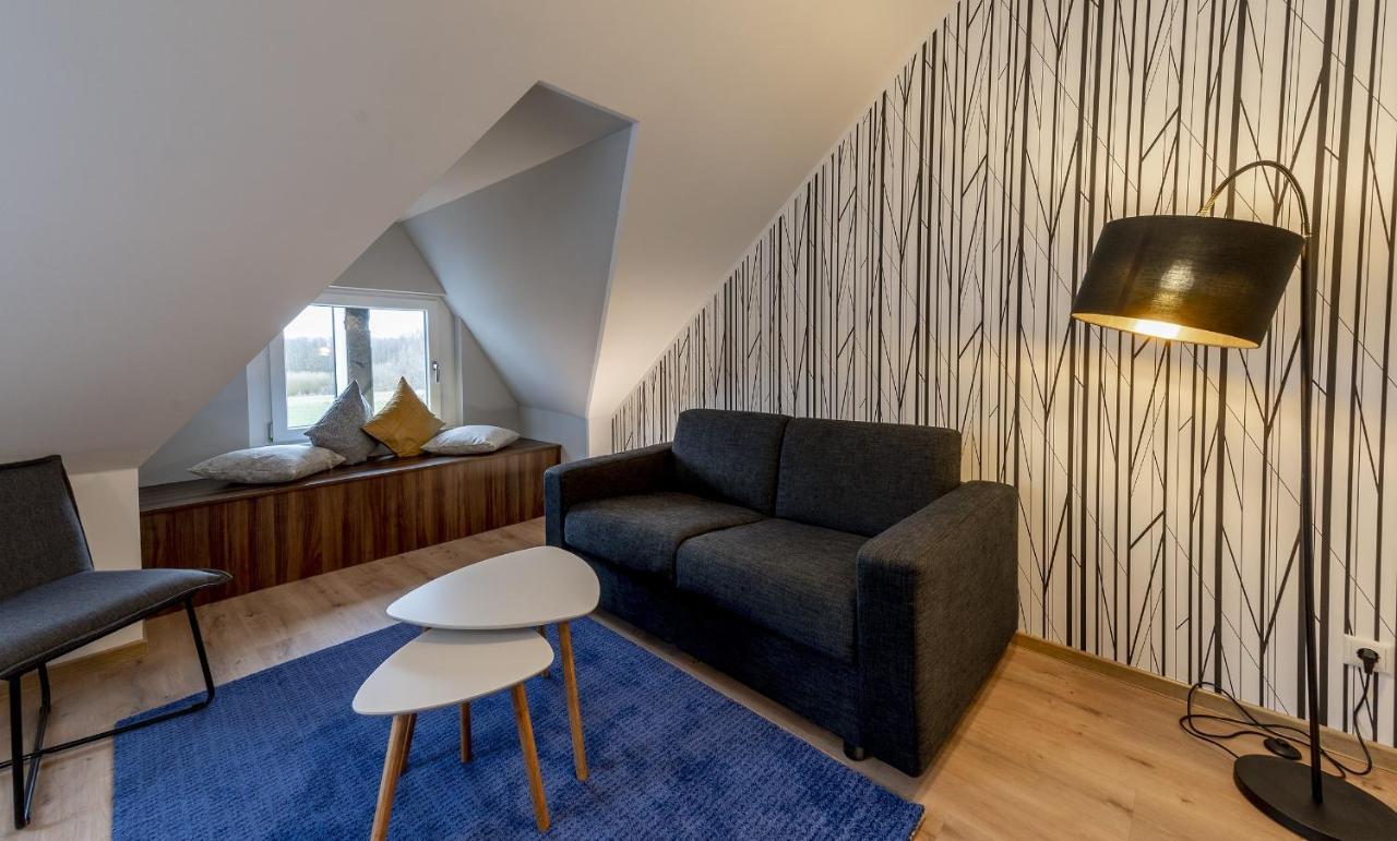 Hotel Zu Freunden ฮัมม์ ภายนอก รูปภาพ