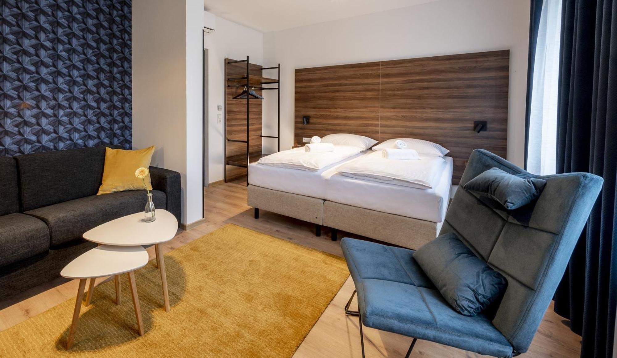 Hotel Zu Freunden ฮัมม์ ภายนอก รูปภาพ