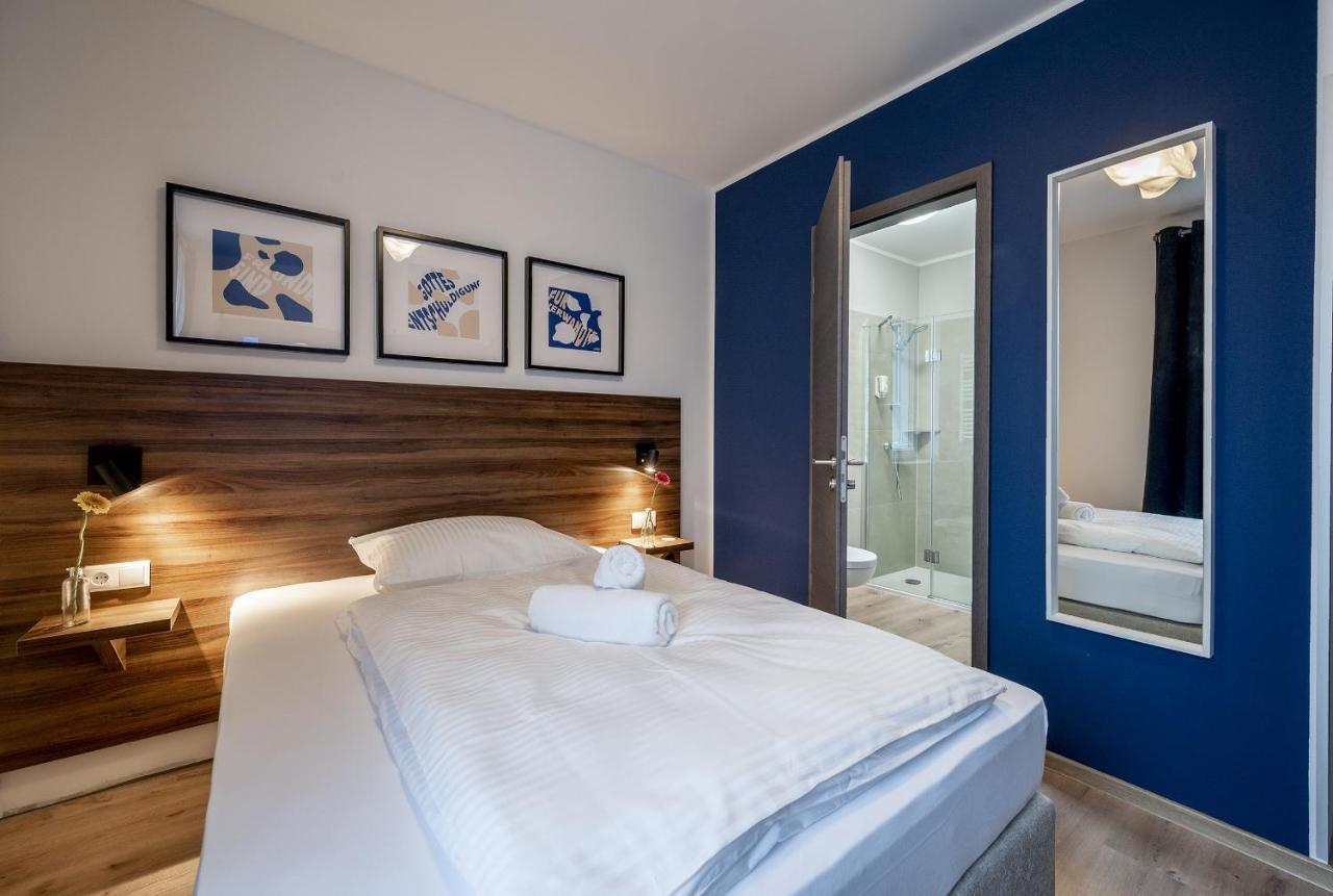 Hotel Zu Freunden ฮัมม์ ภายนอก รูปภาพ